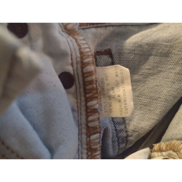 Hollister Y2K Splatter Raw Hem Capri Jeans Size 9 Button Fly Light Wash Blue Vtg - Picture 7 of 7